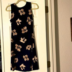 Tommy Hilfiger size 2 dress. Navy sleeveless with floral print